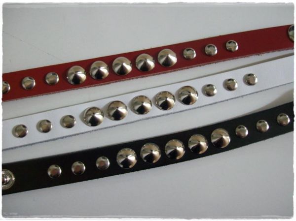 Pulseira de Couro com Spikes Pequenos - PRETA