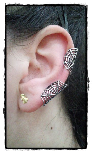 Ear Cuff Teia de Aranha
