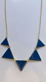 Colar Geométrico Triangular - COR ROSA