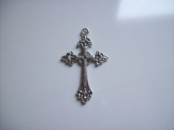 Pingente de Cruz de Metal - Unissex!